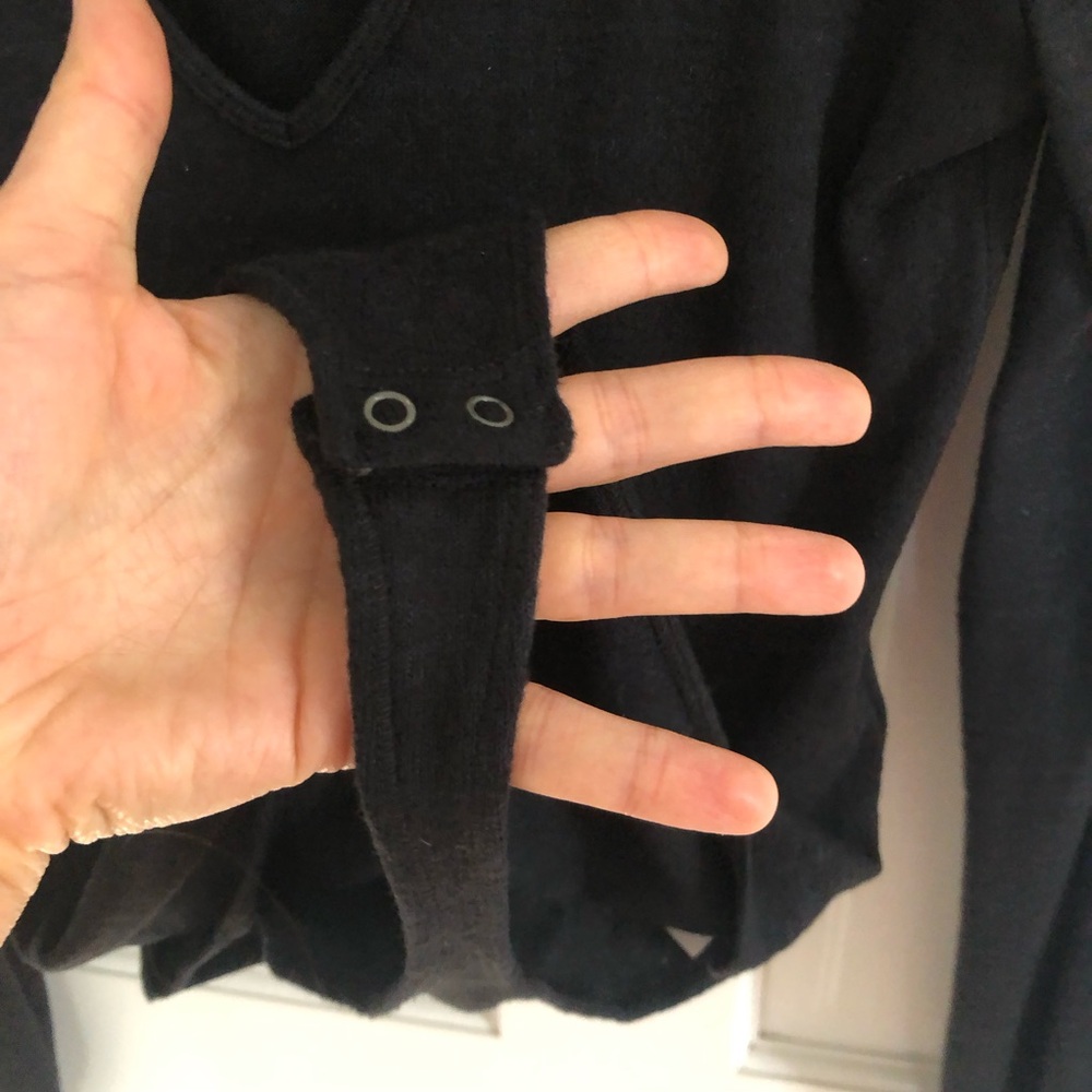 Abercrombie & Fitch Black Long Sleeve Bodysuit - Picture 5 of 5
